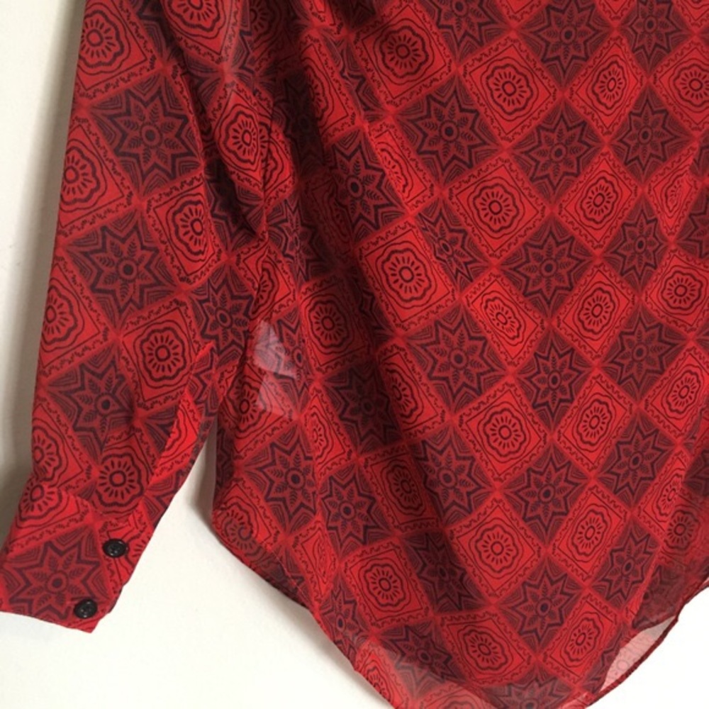 NWT CAbi Diamond Blouse Long Sleeves Open Back Red - Picture 6 of 7